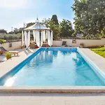Kastel Guest house Zbandaj