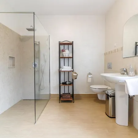 Kastel Guest house