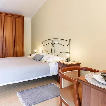 Kastel Guest house
