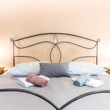 Kastel Guest house