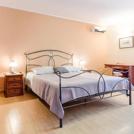 Kastel Guest house