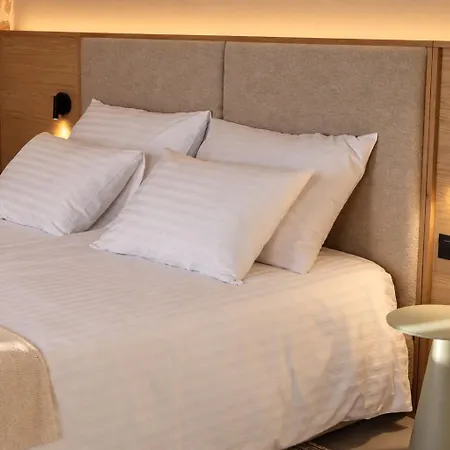 Bed&Breakfast Kaštel 4*